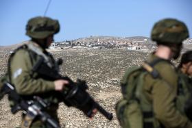 ISRAEL ATACA POSIÇÕES DO HAMAS EM RESPOSTA A DISPAROS CONTRA FORÇAS DO EXÉRCITO