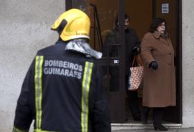 INCÊNDIO DESTRUIU DOIS EDIFÍCIOS NO CENTRO DA CIDADE DE GUIMARÃES