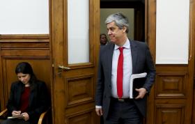 CENTENO ATRIBUI PRESSÃO SOBRE DÍVIDA “EM GRANDE MEDIDA” A TRABALHO QUE FICOU POR FAZER NA BANCA