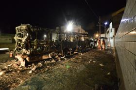 PELO MENOS 10 AUTOCARROS INCENDIADOS EM NATAL, BRASIL