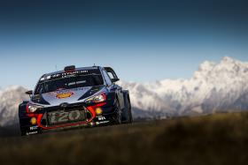 THIERRY NEUVILLE PERMANECE LÍDER NO RALI DE MONTE CARLO