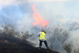 SOBE PARA 10 NÚMERO DE MORTOS NOS PIORES INCÊNDIOS FLORESTAIS DO CHILE