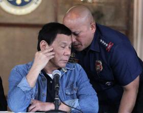 PRESIDENTE DAS FILIPINAS ADIA GUERRA CONTRA A DROGA PARA COMBATER CORRUPÇÃO NA POLÍCIA