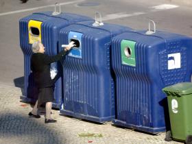 MAIS CUSTOS NO LIXO DE EMBALAGENS LEVANTAM INTERROGAÇÕES A OPERADORAS