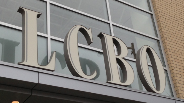 LCBO REGISTA AUMENTO DAS VENDAS ONLINE DE ÁLCOOL NO ONTÁRIO DURANTE A ÉPOCA DE NATAL
