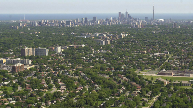A arborização urbana de Toronto ficou classificada em quinto lugar no projeto Treepedia, à frente de Nova Iorque, de Londres e de Paris. (Cidade de Toronto)