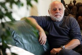 ARTUR BARRIO VENCE GRANDE PRÉMIO FUNDAÇÃO EDP ARTE 2016