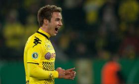 MARIO GOTZE FORA DOS 21 JOGADORES DO DORTMUND QUE VIAJARAM PARA LISBOA