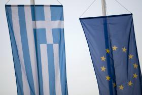 GRÉCIA: BANCO CENTRAL PEDE ACORDO URGENTE COM UE E FMI