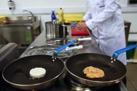 ESCOLAS DE TURISMO ABREM COZINHAS A EMPREENDEDORES
