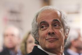 TOZÉ BRITO É “UM CASO ÚNICO NA MÚSICA PORTUGUESA” – BIÓGRAFO LUCIANO REIS