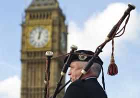 BREXIT: DEPUTADOS BRITÂNICOS VOTAM DIPLOMA QUE AUTORIZA GOVERNO A ATIVAR SAÍDA DA UE
