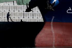 SALDO FAVORÁVEL DAS TROCAS COM CABO VERDE MELHOROU 23,2% PARA 232,8 MILHÕES