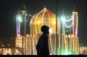 ATENTADO MATA 35 PESSOAS E DEIXA MAIS DE 50 FERIDOS NO PAQUISTÃO