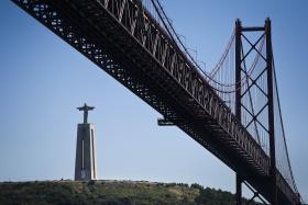 ACIDENTE CONDICIONA TRÂNSITO NO SENTIDO NORTE-SUL DA PONTE 25 DE ABRIL – PSP