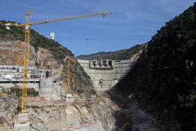 MAIOR BARRAGEM DE ANGOLA COMEÇA A ENCHER EM MARÇO