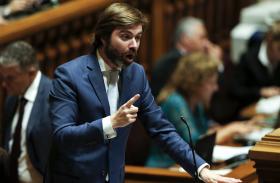 CGD: CDS DIZ QUE CENTENO ESTÁ FRAGILIZADO E ACUSA GOVERNO DE “ERROS DE PERCEÇÃO INVENTADOS”