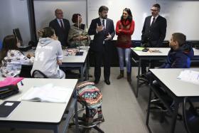 NÚMERO REDUZIDO DE ESCOLAS AFETADO POR GREVE DE FUNCIONÁRIOS – MINISTRO