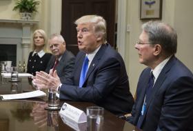 TRUMP INICIA RECURSO DA DECISÃO DO JUIZ QUE SUSPENDEU VETO MIGRATÓRIO