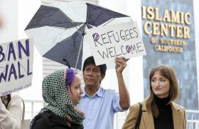 MOVIMENTO DE RESISTÊNCIA CIVIL PROMETE MESES DE PROTESTOS ANTI-TRUMP