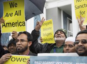 JUIZ DOS EUA BLOQUEIA ORDEM DE TRUMP QUE PROÍBE ENTRADA DE PESSOAS DE PAÍSES MUÇULMANOS