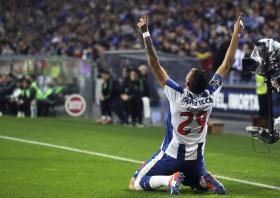 FC PORTO VENCE ‘CLÁSSICO’ COM O SPORTING E SOBE À LIDERANÇA DA I LIGA