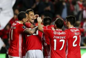 BENFICA SEGURA LIDERANÇA DA I LIGA COM VITÓRIA SOBRE O NACIONAL
