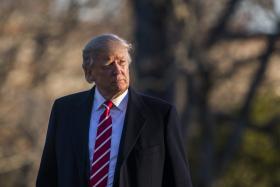 EUA: TRUMP DIZ QUE SEGURANÇA DO PAÍS SERÁ AFETADA SE VETO MIGRATÓRIO FOR REJEITADO