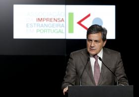 FERNANDO GOMES ANUNCIA CONSTRUÇÃO DE PAVILHÃO PARA SELEÇÕES DE FUTSAL