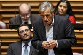 JERÓNIMO DE SOUSA ATRIBUI BARULHO DA DIREITA A DESOLAÇÃO E INCITA GOVERNO A CONTINUAR