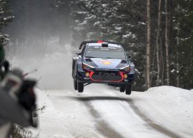 PILOTO BELGA THIERRY NEUVILLE LIDERA RALI DA SUÉCIA, LATVALA EM SEGUNDO