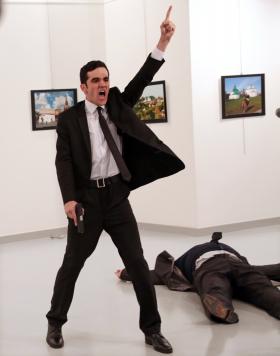 PRESIDENTE DO JÚRI DO WORLD PRESS PHOTO 2017 VOTOU CONTRA IMAGEM VENCEDORA