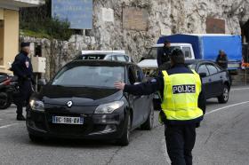EURODEPUTADOS APROVAM CONTROLOS OBRIGATÓRIOS NAS FRONTEIRAS EXTERNAS DA UE