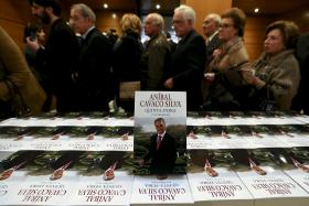 CAVACO CLASSIFICA LIVRO HOJE APRESENTADO COMO “PRESTAÇÃO DE CONTAS” AOS PORTUGUESES