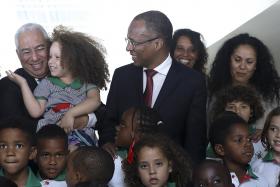 PM DUVIDAVA, MAS CONSEGUIU INAUGURAR ESCOLA EM PARALELO COM CIMEIRA PORTUGAL/CABO VERDE