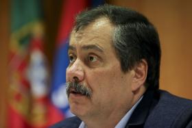 FENPROF QUER QUATRO COMISSÕES PARA RESOLVER “RECORDE DE PRECARIEDADE”