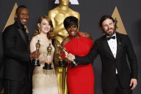ÓSCARES: “LA LA LAND” VENCE 6 PRÉMIOS, “MOONLIGHT” CONQUISTA MELHOR FILME