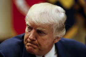 WALL STREET INICIA SESSÃO EM LIGEIRA QUEDA COM EXPECTATIVA FACE A DISCURSO DE TRUMP