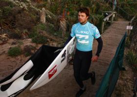 SURFISTA DANE REYNOLDS DEIXOU HOJE À TARDE O AEROPORTO DE LISBOA