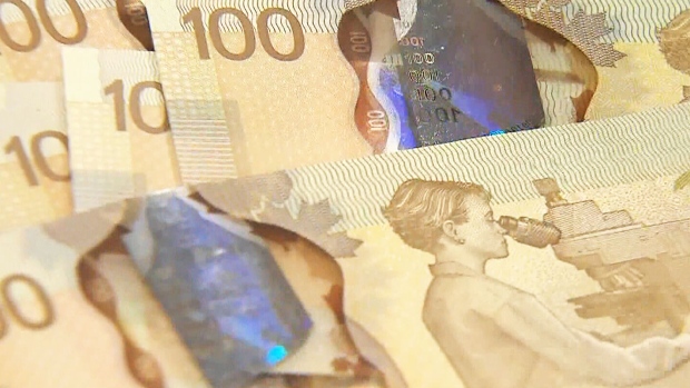 10% DOS QUEBEQUENSES GANHAM 27% DO RENDIMENTO PROVINCIAL