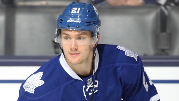 James Van Riemsdyk é o novo embaixador LGBT para os Toronto Maple Leafs. (Claus Andersen / Getty Images)