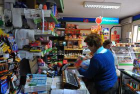 VENDAS NO COMÉRCIO A RETALHO ABRANDA CRESCIMENTO PARA 2,0% EM JANEIRO – INE