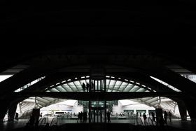 PSP MONTA PERÍMETRO DE SEGURANÇA JUNTO À GARE DO ORIENTE POR AMEAÇA DE BOMBA