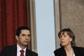 OFFSHORE: PS PEDE AUDIÇÃO DE EX-MINISTROS DAS FINANÇAS VÍTOR GASPAR E MARIA LUÍS ALBUQUERQUE