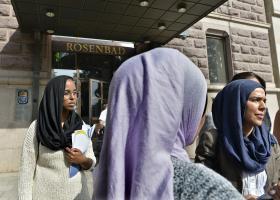 TRIBUNAL DE JUSTIÇA DA UE ADMITE QUE EMPRESAS PROÍBAM USO DE SINAIS RELIGIOSOS