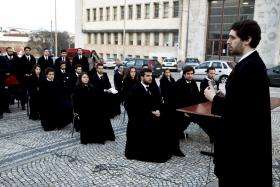 ASSOCIAÇÃO ACADÉMICA DE COIMBRA CONTRA “POLICIAMENTO” DA PRAXE