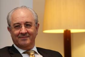 RUI RIO CONSIDERA QUE BANCO DE PORTUGAL NÃO ESTEVE À ALTURA DAS CIRCUNSTÂNCIAS