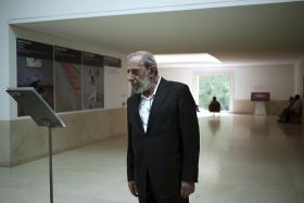 SERRALVES RECEBE EXPOSIÇÃO DE DESENHOS DE SIZA VIEIRA FEITOS PARA ALHAMBRA