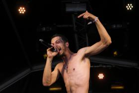 ÁLBUM DE ESTREIA DE SLOW J EDITADO E APRESENTADO AO VIVO EM LISBOA NA SEXTA-FEIRA