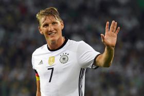 SCHWEINSTEIGER TROCA MANCHESTER UNITED POR CHICAGO FIRE